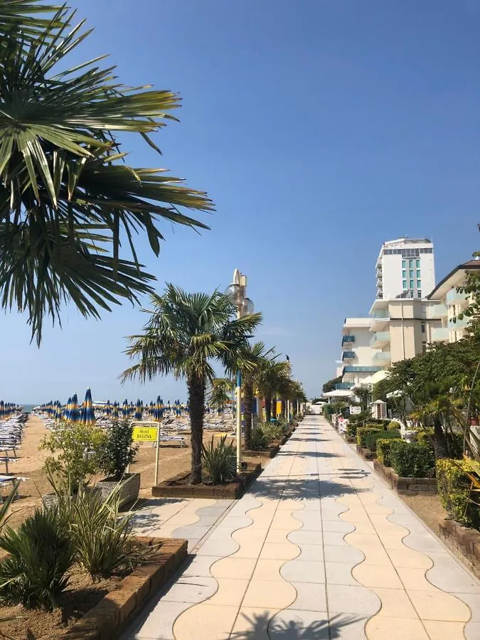 Hotel Marco Polo Lido di Jesolo 3*,  Italy
