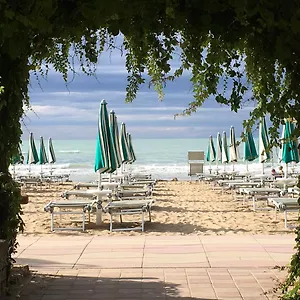 Vina Del Mar Pineta Szálloda